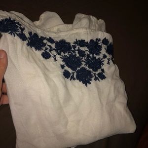 Very cute off the shoulder top